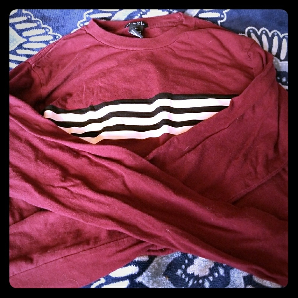 Cropped Sleeved Shirt